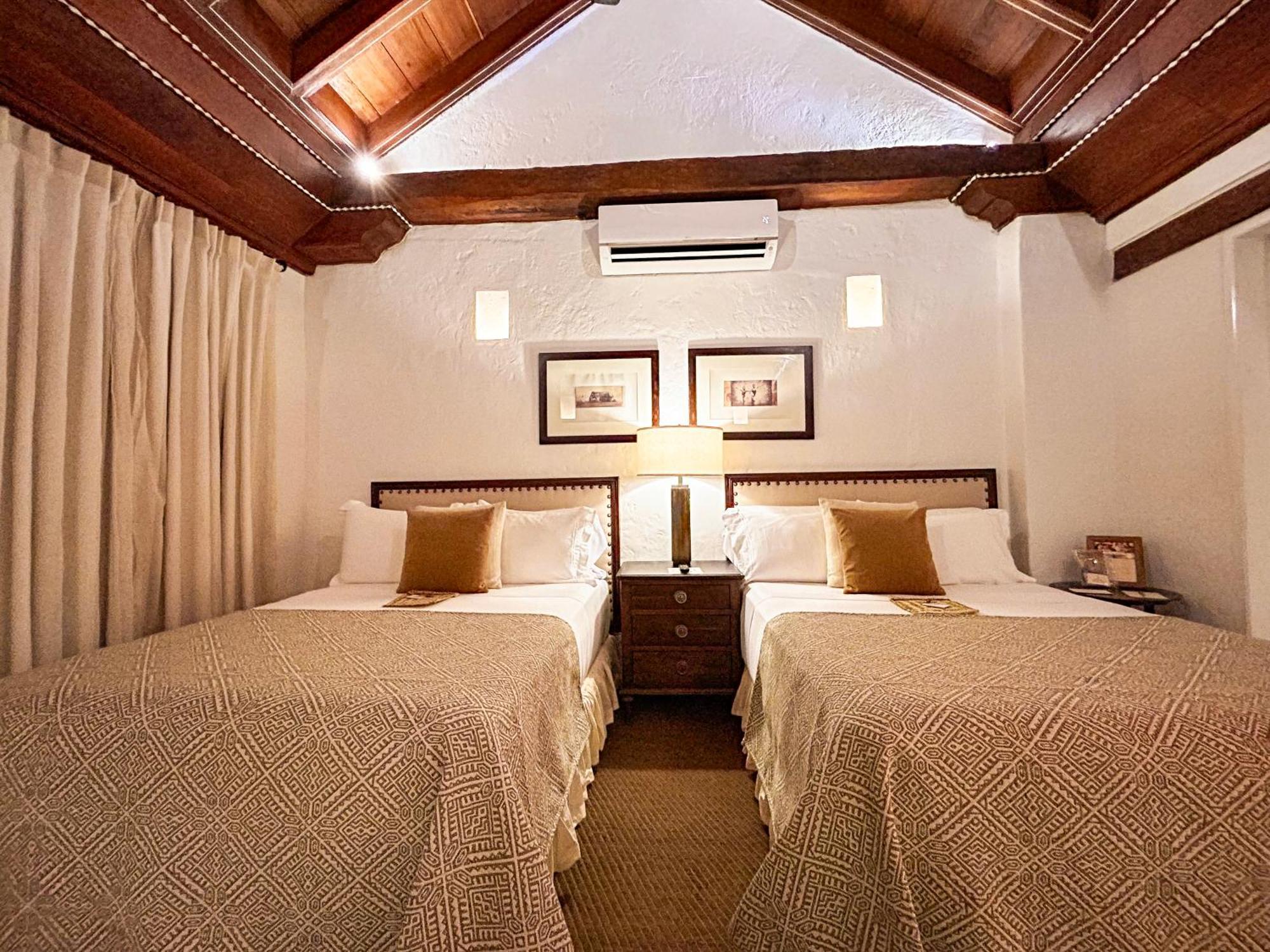 Hotel Boutique Casa Del Coliseo Cartagena Exterior foto